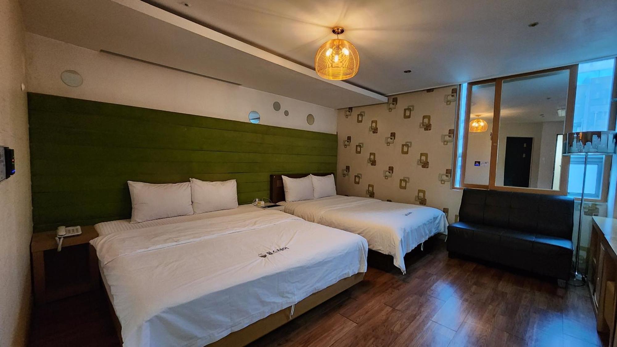 Gimhae Business Hotel K Экстерьер фото